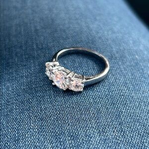 Elegant Avon Triple Stone Ring